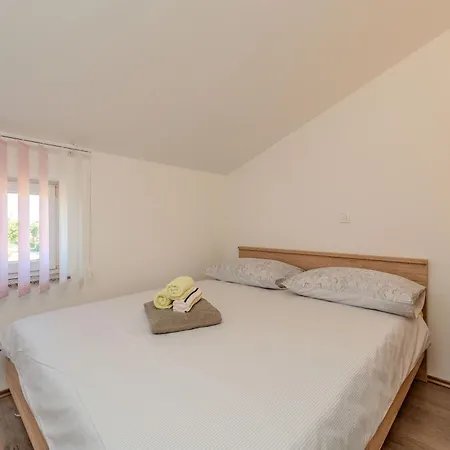 Apartment Emila's Nin