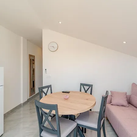 Emila's Apartmán Ninski Stanovi